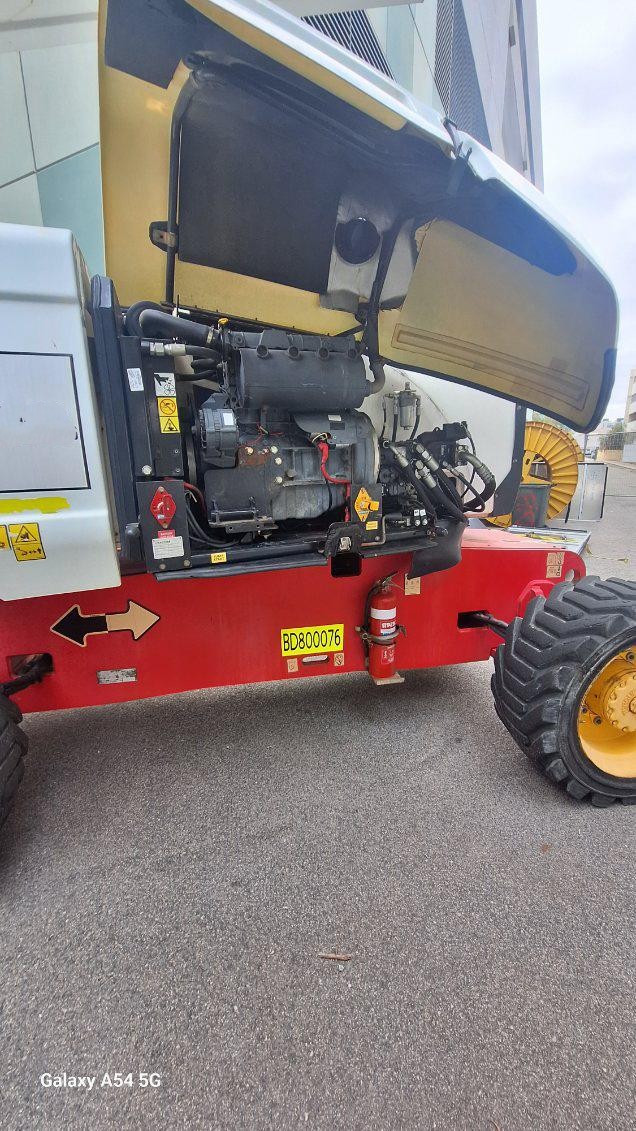 Sold - Telescopic Boom Lift - View 3